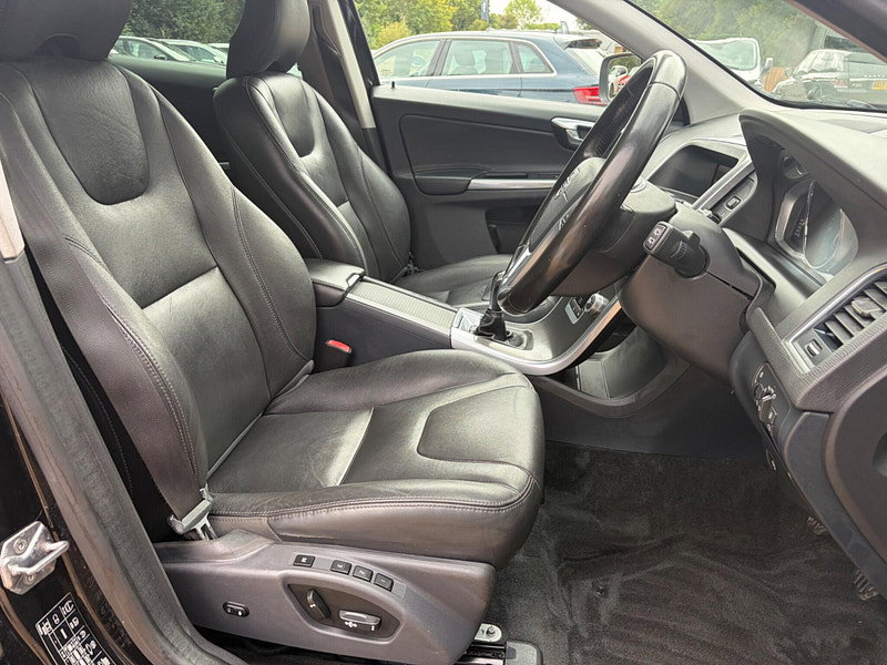 Volvo XC60 2.0 D4 SE Lux Euro 6 (s/s) 5dr 5dr Manual 2026