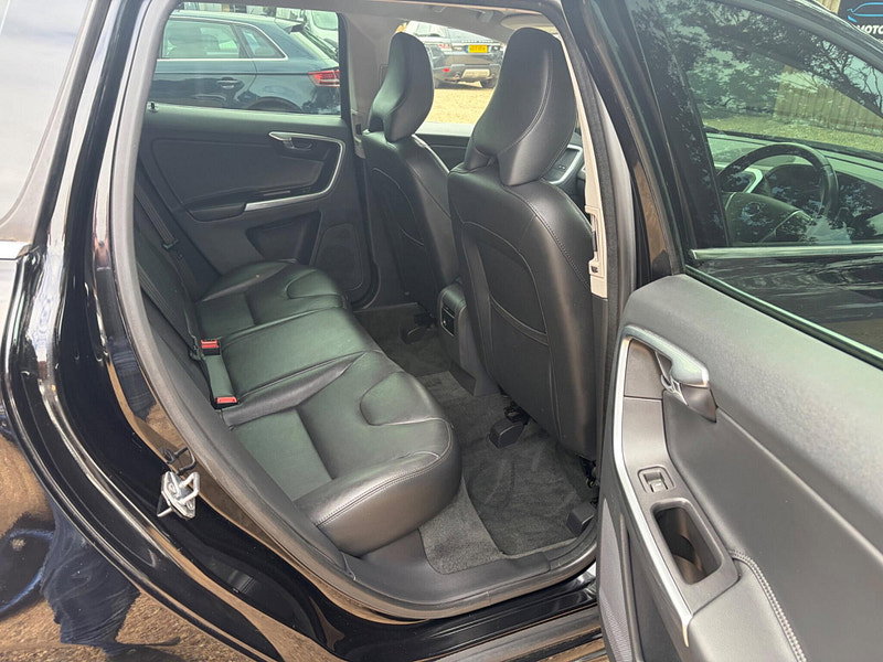 Volvo XC60 2.0 D4 SE Lux Euro 6 (s/s) 5dr 5dr Manual 2026