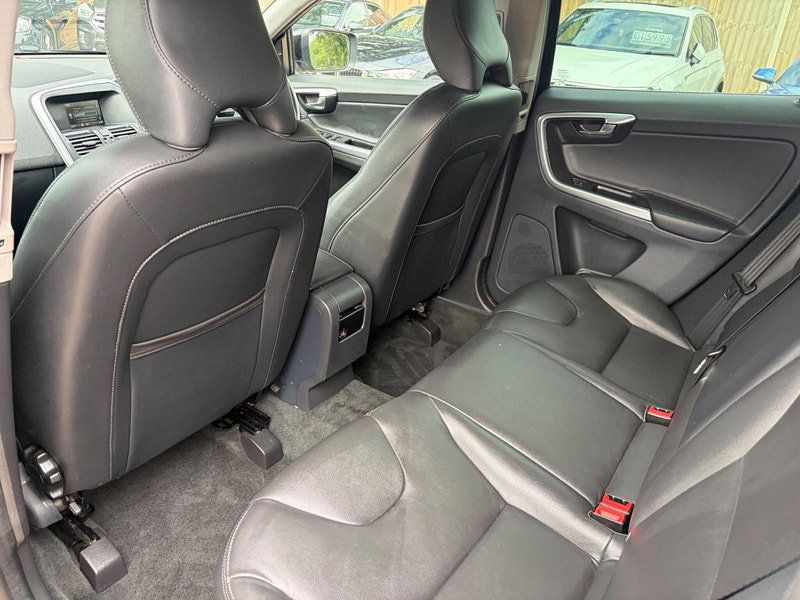 Volvo XC60 2.0 D4 SE Lux Euro 6 (s/s) 5dr 5dr Manual 2026