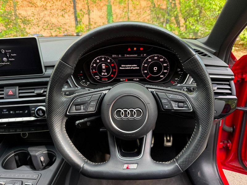 Audi A4 2.0 TFSI Black Edition Saloon 4dr Petrol S Tronic Euro 6 (s/s) (190 ps) 4dr Automatic 2026