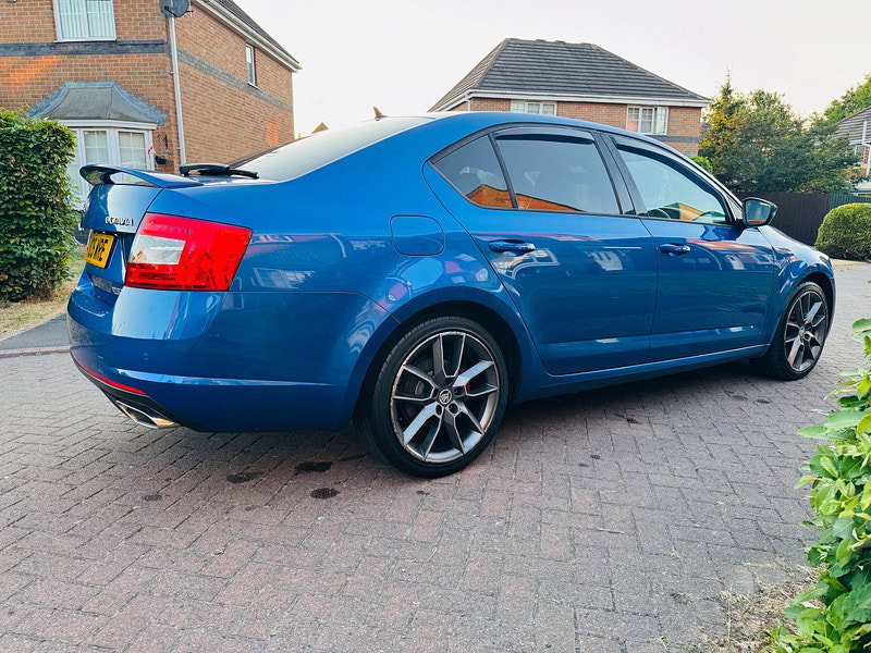 Skoda Octavia 2.0 TDI vRS Hatchback 5dr Diesel DSG Euro 5 (s/s) (184 ps) 5dr Automatic 2026