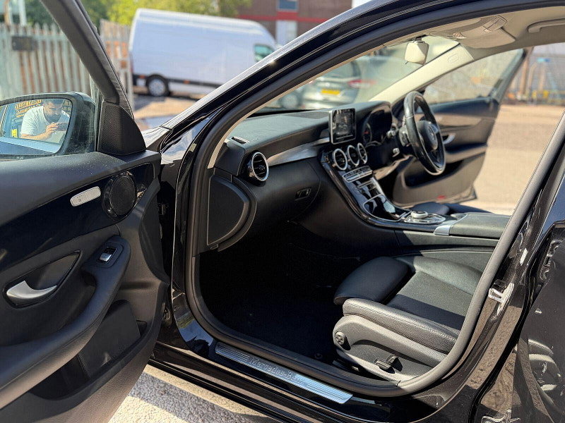 Mercedes-Benz C Class 2.1 C220d SE Executive Edition Saloon 4dr Diesel G-Tronic+ Euro 6 (s/s) (170 ps) 4dr Automatic 2026