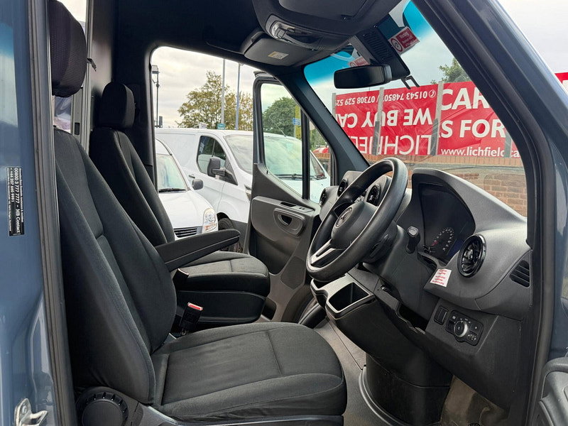 Mercedes-Benz eSprinter 55kWh Progressive Auto FWD L2 H2 5dr 20kW Charger 5dr Automatic 2026