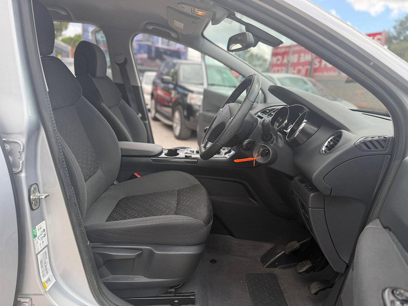 Peugeot 3008 1.6 HDi Active SUV 5dr Diesel Manual Euro 5 (115 ps) 5dr Manual 2026