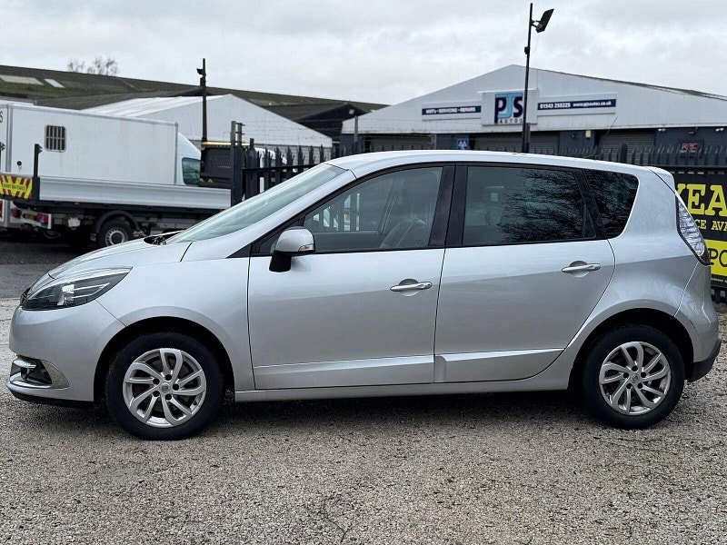 Renault Scenic 1.5 dCi ENERGY Dynamique TomTom MPV 5dr Diesel Manual Euro 5 (s/s) (110 ps) 5dr Manual 2026
