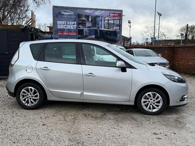 Renault Scenic 1.5 dCi ENERGY Dynamique TomTom MPV 5dr Diesel Manual Euro 5 (s/s) (110 ps) 5dr Manual 2026