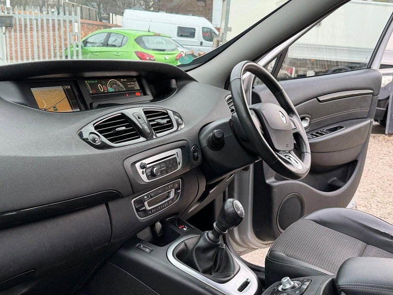 Renault Scenic 1.5 dCi ENERGY Dynamique TomTom MPV 5dr Diesel Manual Euro 5 (s/s) (110 ps) 5dr Manual 2026