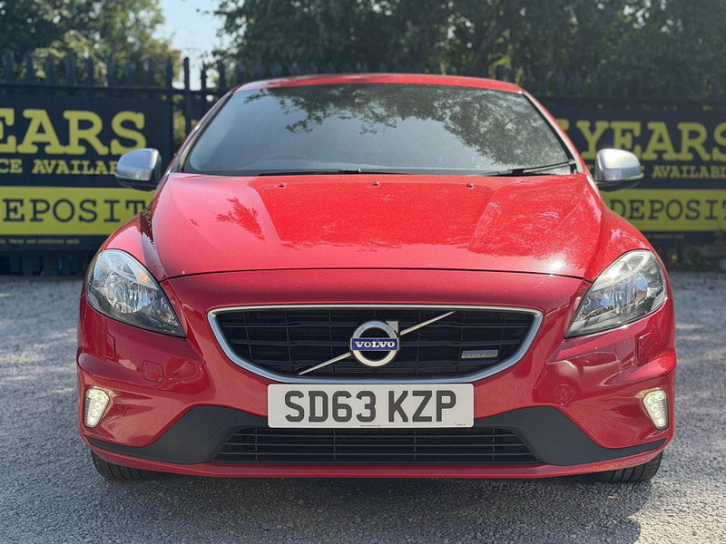 Volvo V40 1.6 D2 R-Design Hatchback 5dr Diesel Manual Euro 5 (s/s) (115 ps) 5dr Manual 2026