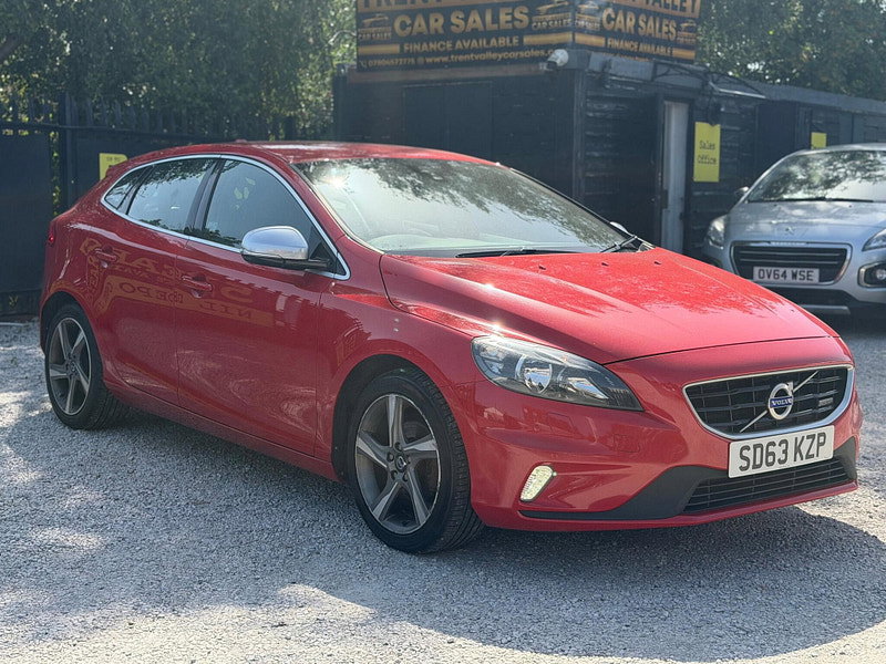 Volvo V40 1.6 D2 R-Design Hatchback 5dr Diesel Manual Euro 5 (s/s) (115 ps) 5dr Manual 2026