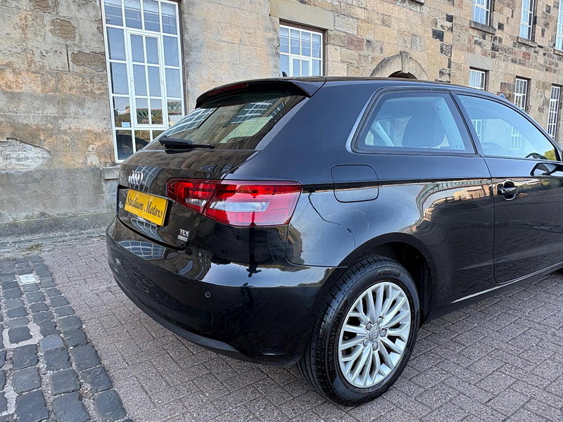 Audi A3 1.6 TDI ultra SE Technik Euro 6 (s/s) 3dr