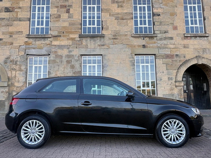 Audi A3 1.6 TDI ultra SE Technik Euro 6 (s/s) 3dr