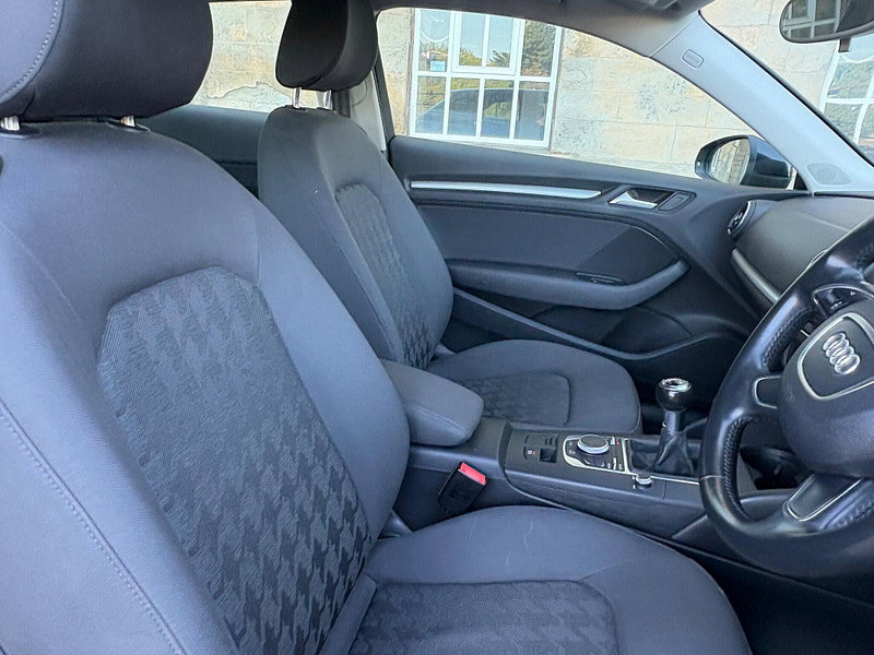 Audi A3 1.6 TDI ultra SE Technik Euro 6 (s/s) 3dr