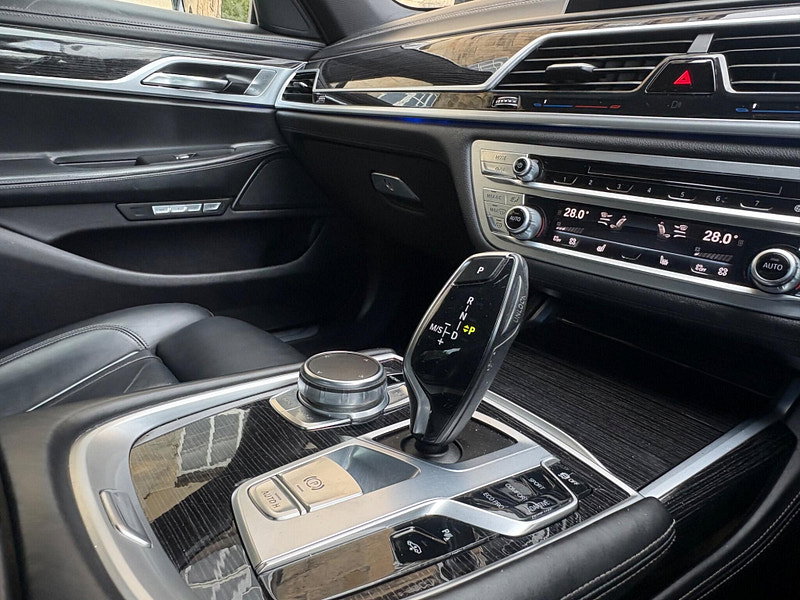 BMW 7 Series 3.0 730d M Sport Auto Euro 6 (s/s) 4dr