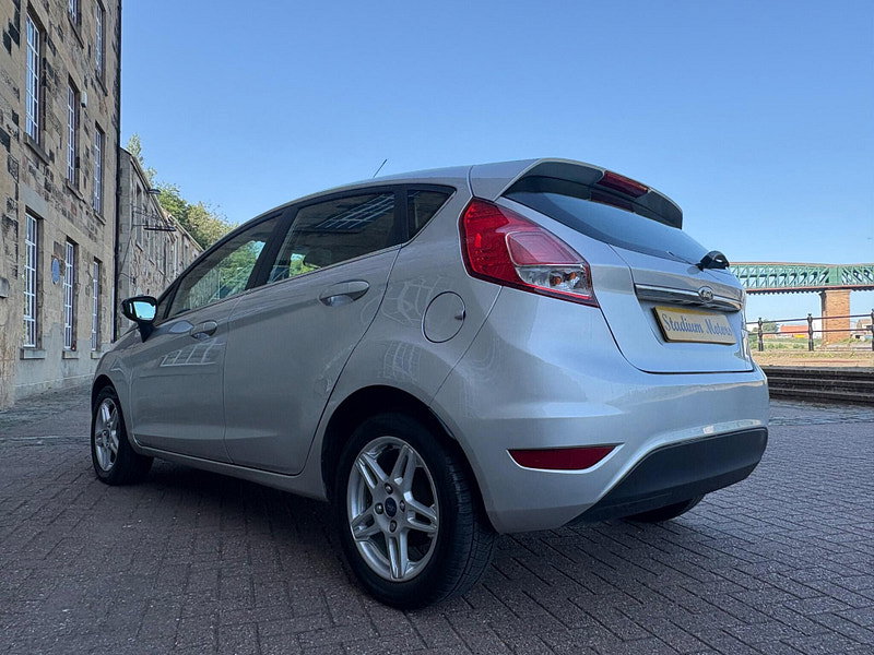 Ford Fiesta 1.25 Zetec Euro 5 5dr