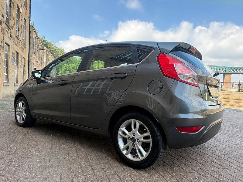Ford Fiesta 1.25 Zetec Euro 6 5dr