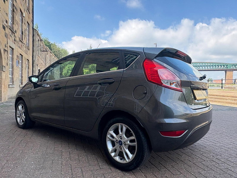 Ford Fiesta 1.25 Zetec Euro 6 5dr