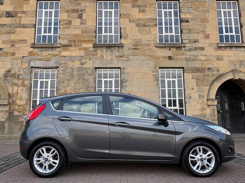 Ford Fiesta 1.25 Zetec Euro 6 5dr
