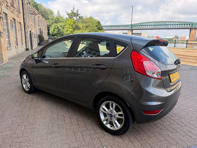 Ford Fiesta 1.25 Zetec Euro 6 5dr