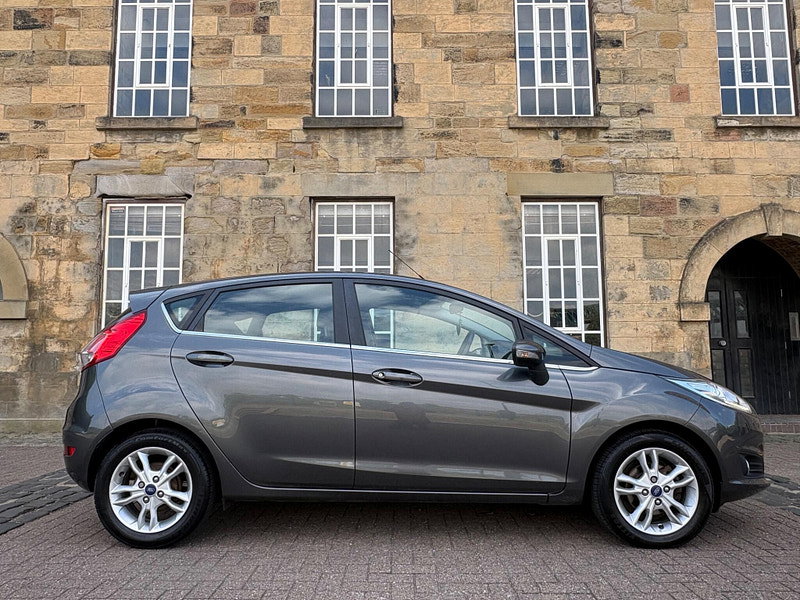 Ford Fiesta 1.25 Zetec Euro 6 5dr