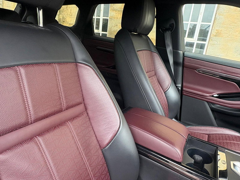 Land Rover Range Rover Evoque 1.5 P300e 12.2kWh R-Dynamic HSE Auto 4WD Euro 6 (s/s) 5dr