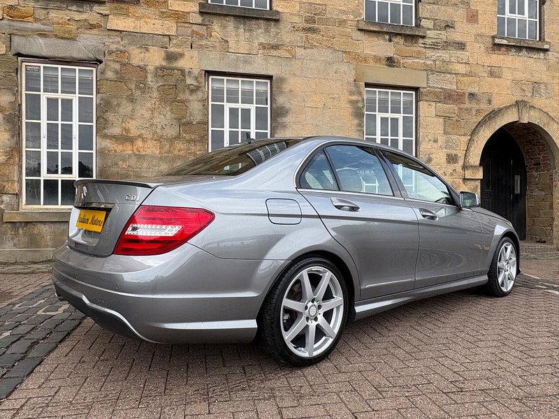 Mercedes-Benz C Class 2.1 C250 CDI AMG Sport Edition G-Tronic+ Euro 5 (s/s) 4dr
