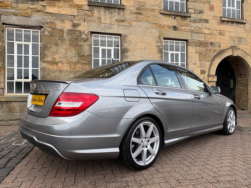 Mercedes-Benz C Class 2.1 C250 CDI AMG Sport Edition G-Tronic+ Euro 5 (s/s) 4dr