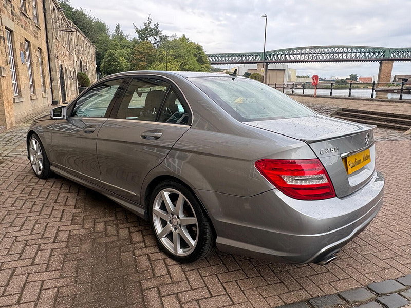 Mercedes-Benz C Class 2.1 C250 CDI AMG Sport Edition G-Tronic+ Euro 5 (s/s) 4dr