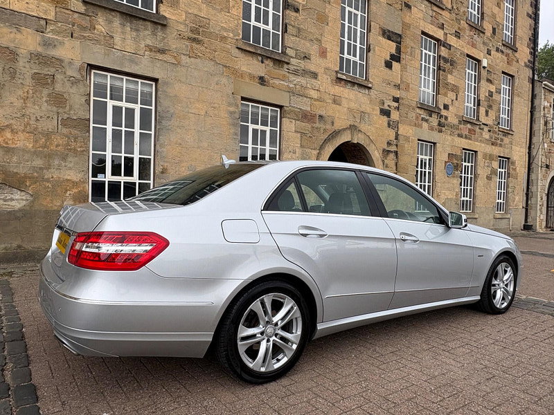 Mercedes-Benz E Class 2.1 E220 CDI BlueEfficiency Executive SE G-Tronic+ Euro 5 (s/s) 4dr