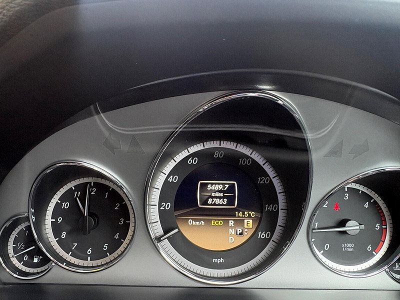 Mercedes-Benz E Class 2.1 E220 CDI BlueEfficiency Executive SE G-Tronic+ Euro 5 (s/s) 4dr