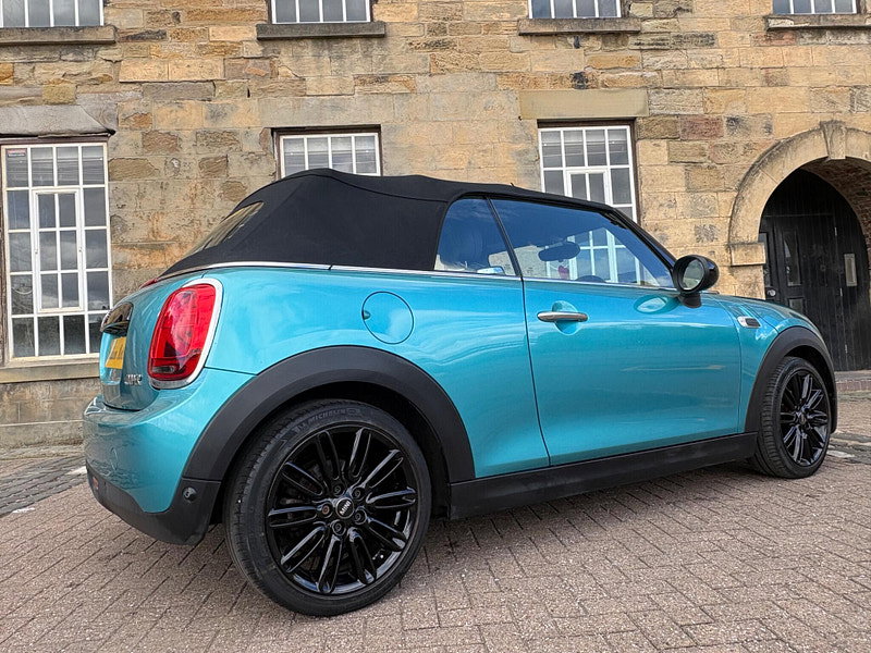 MINI Convertible 1.5 Cooper Euro 6 (s/s) 2dr