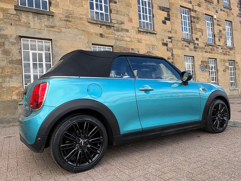 MINI Convertible 1.5 Cooper Euro 6 (s/s) 2dr