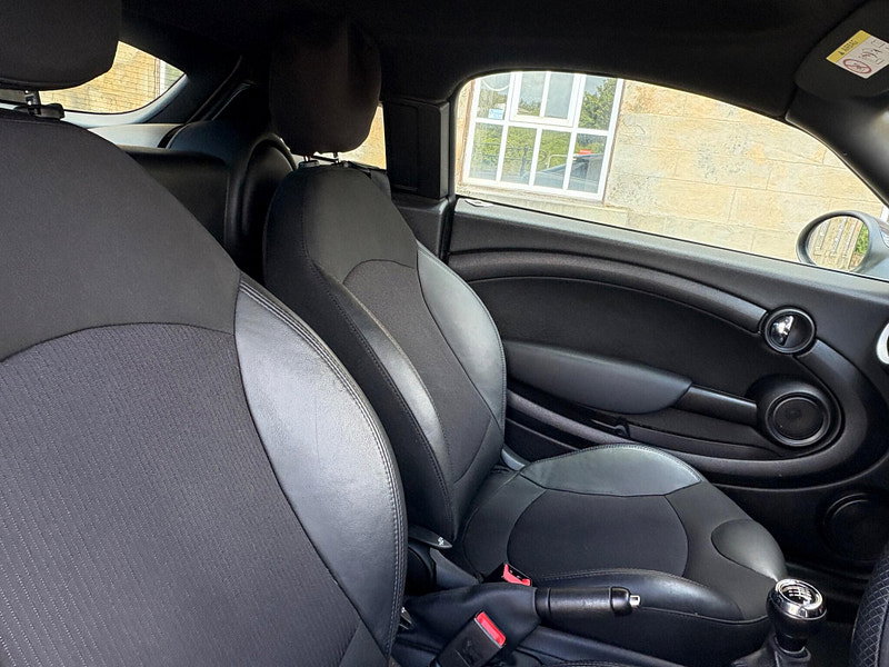 MINI Coupe 1.6 Cooper Euro 6 (s/s) 2dr
