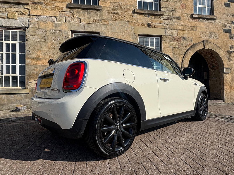 MINI Hatch 1.5 Cooper D Auto Euro 6 (s/s) 3dr