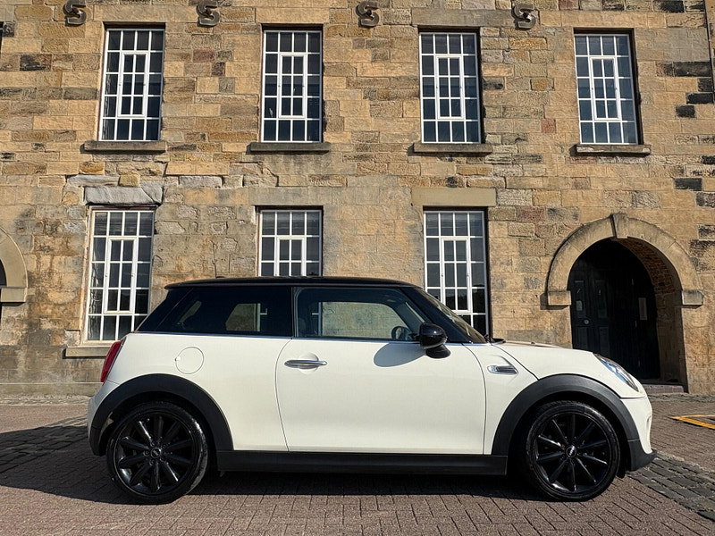 MINI Hatch 1.5 Cooper D Auto Euro 6 (s/s) 3dr