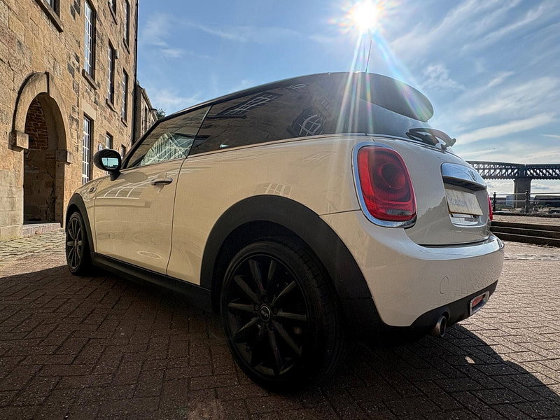 MINI Hatch 1.5 Cooper D Auto Euro 6 (s/s) 3dr
