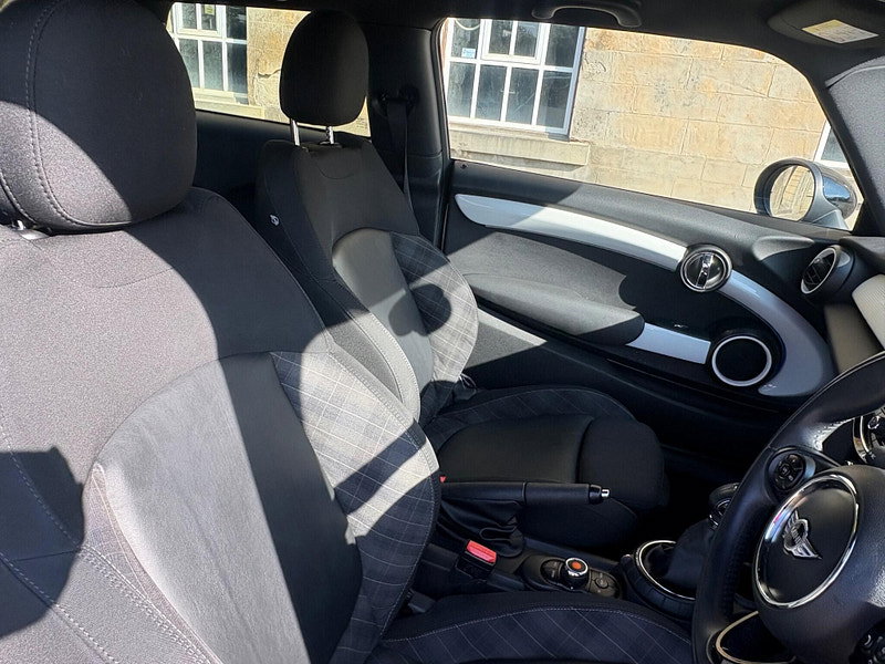 MINI Hatch 1.5 Cooper D Auto Euro 6 (s/s) 3dr