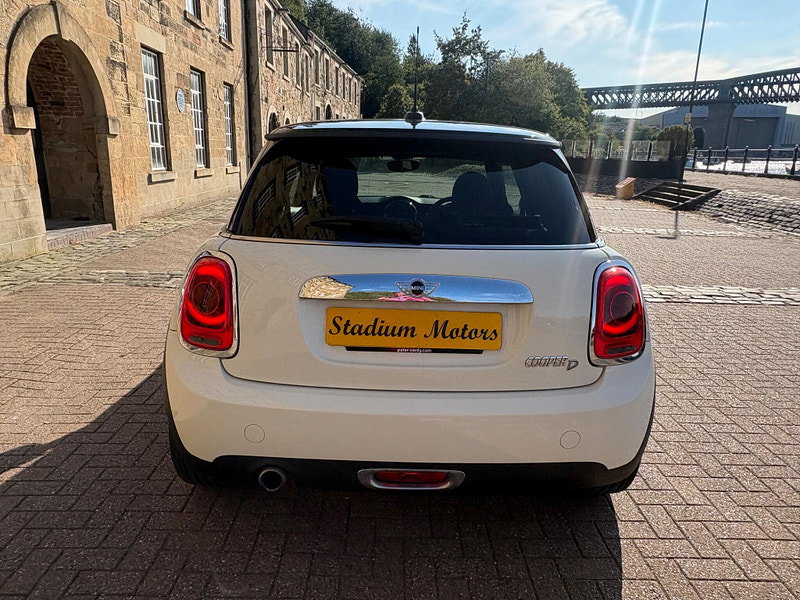 MINI Hatch 1.5 Cooper D Auto Euro 6 (s/s) 3dr