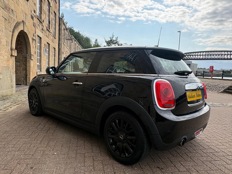 MINI Hatch 1.5 Cooper Euro 6 (s/s) 3dr