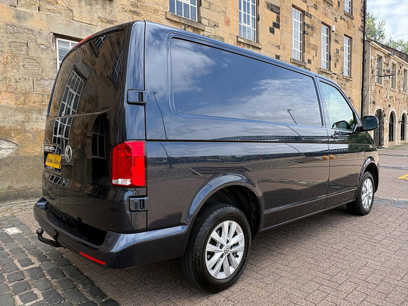 Volkswagen Transporter 2.0 TDI T28 Highline FWD SWB Euro 6 (s/s) 5dr