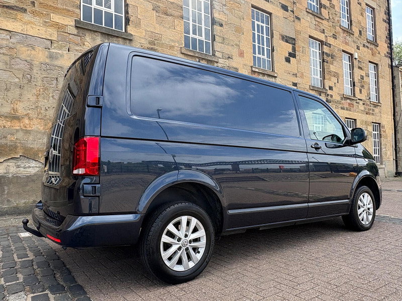 Volkswagen Transporter 2.0 TDI T28 Highline FWD SWB Euro 6 (s/s) 5dr