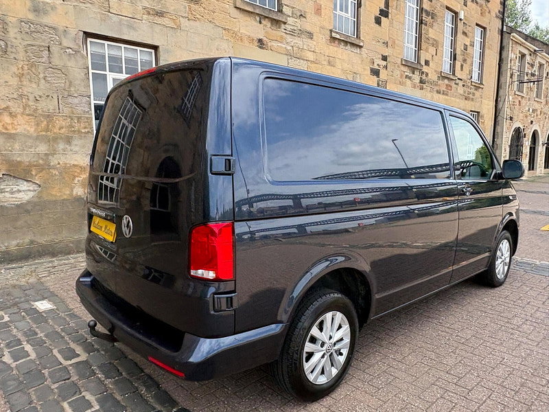 Volkswagen Transporter 2.0 TDI T28 Highline FWD SWB Euro 6 (s/s) 5dr