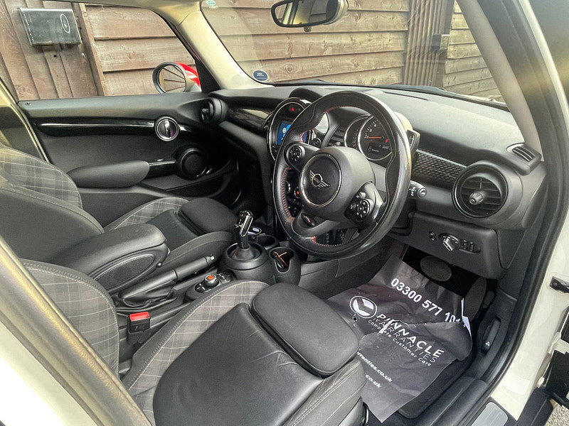 MINI Hatch 2.0 Cooper S Steptronic Euro 6 (s/s) 5dr 5dr Automatic 2026