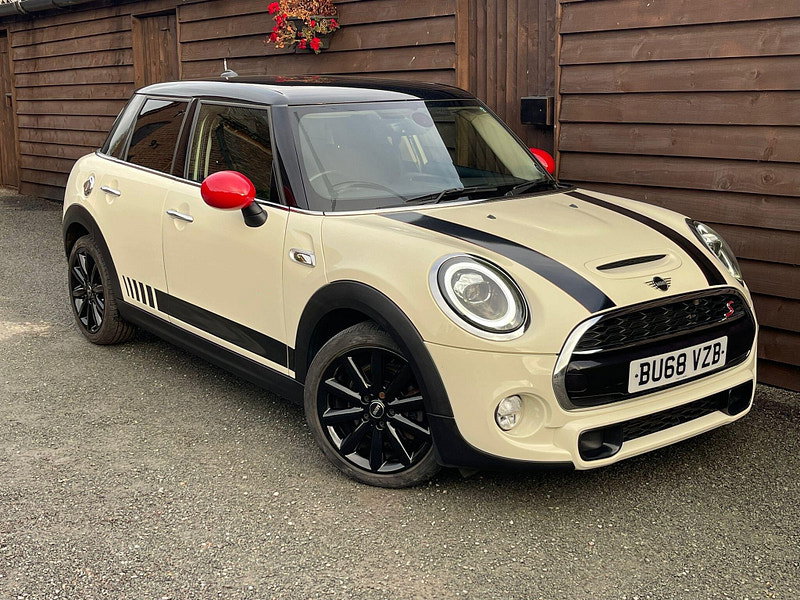 MINI Hatch 2.0 Cooper S Steptronic Euro 6 (s/s) 5dr 5dr Automatic 2026
