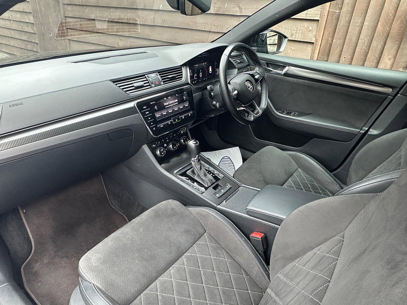 Skoda Superb 1.4 TSI iV 13kWh SportLine Plus DSG Euro 6 (s/s) 5dr 5dr Automatic 2026
