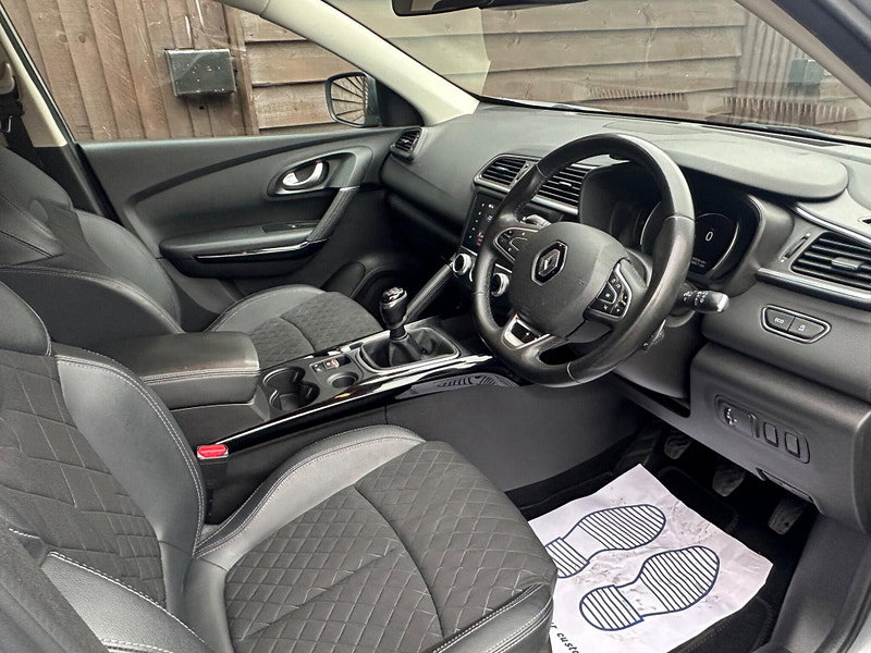 Renault Kadjar 1.5 Blue dCi Iconic Euro 6 (s/s) 5dr 5dr Manual 2026