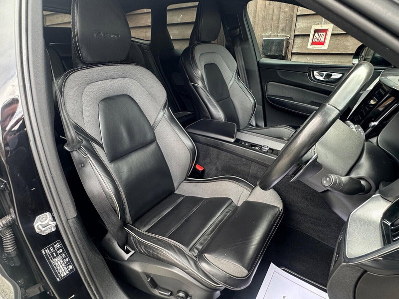 Volvo XC60 2.0 B5 MHEV R-Design Pro Auto AWD Euro 6 (s/s) 5dr 5dr Automatic 2026
