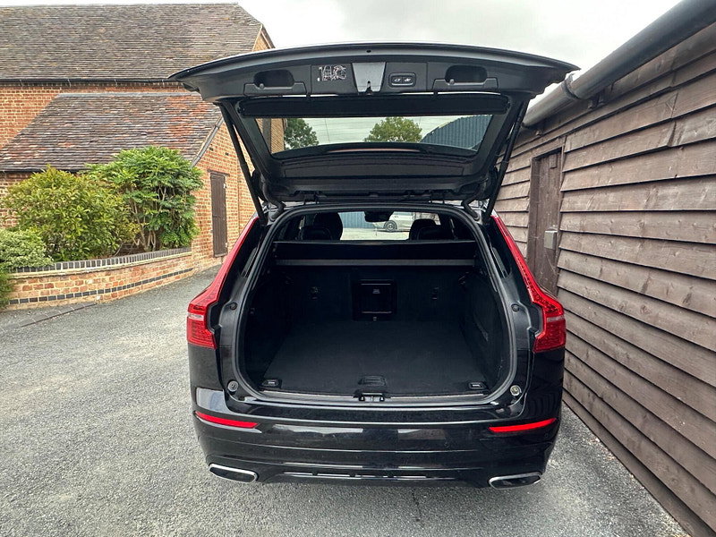 Volvo XC60 2.0 B5 MHEV R-Design Pro Auto AWD Euro 6 (s/s) 5dr 5dr Automatic 2026