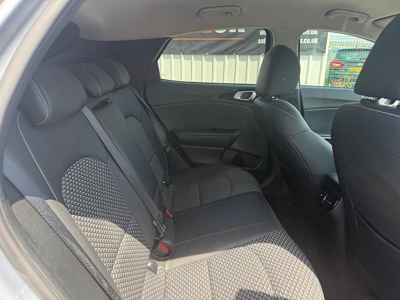 Kia XCeed 1.0 T-GDi Connect SUV 5dr Petrol Manual Euro 6 (s/s) (118 bhp) 5dr Manual 2026