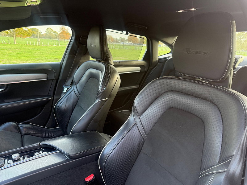 2018 Volvo S90 in Black, photo 18 of 40