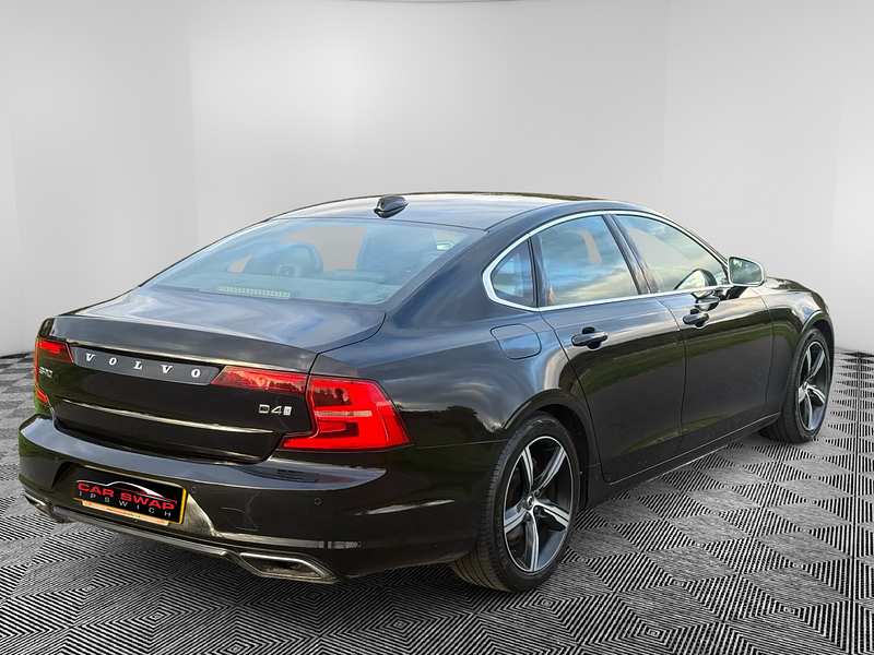 2018 Volvo S90 in Black, photo 11 of 40